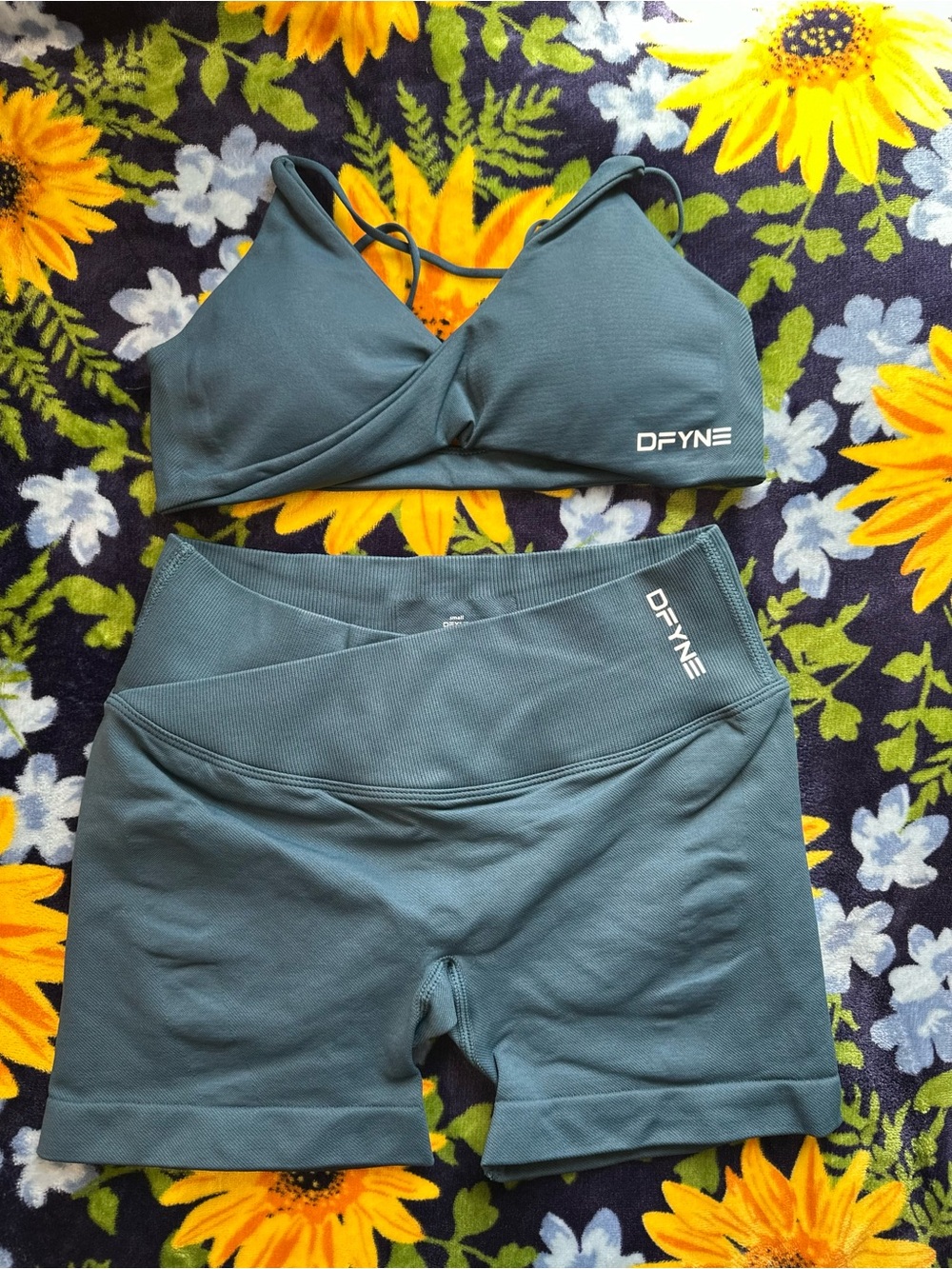 DFYNE Teal Cross-Front Sports Bralette & High-Waist Shorts Set